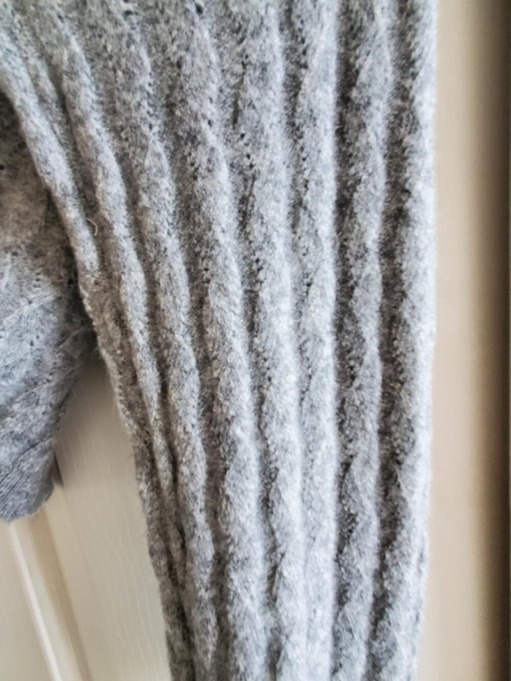 J. Crew Supersoft Pointelle Bubble Hem Cardigan NWT Heather Graphite - Picture 5 of 6